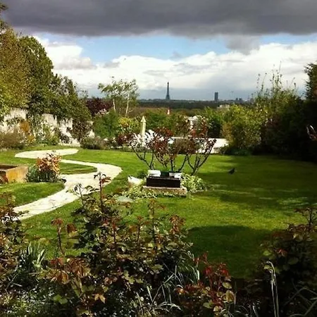 Holiday home Paris Mont Valerien